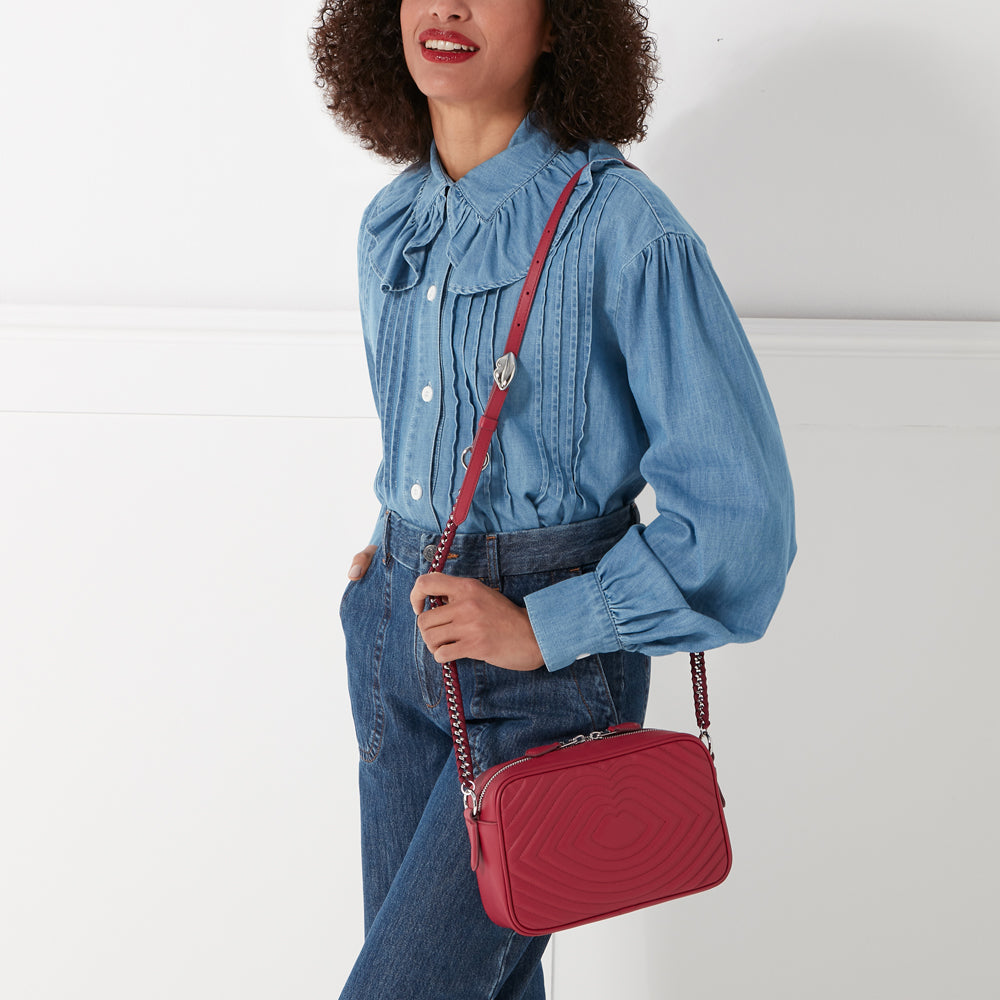 RASPBERRY LIP QUILTED BELLA CROSSBODY BAG