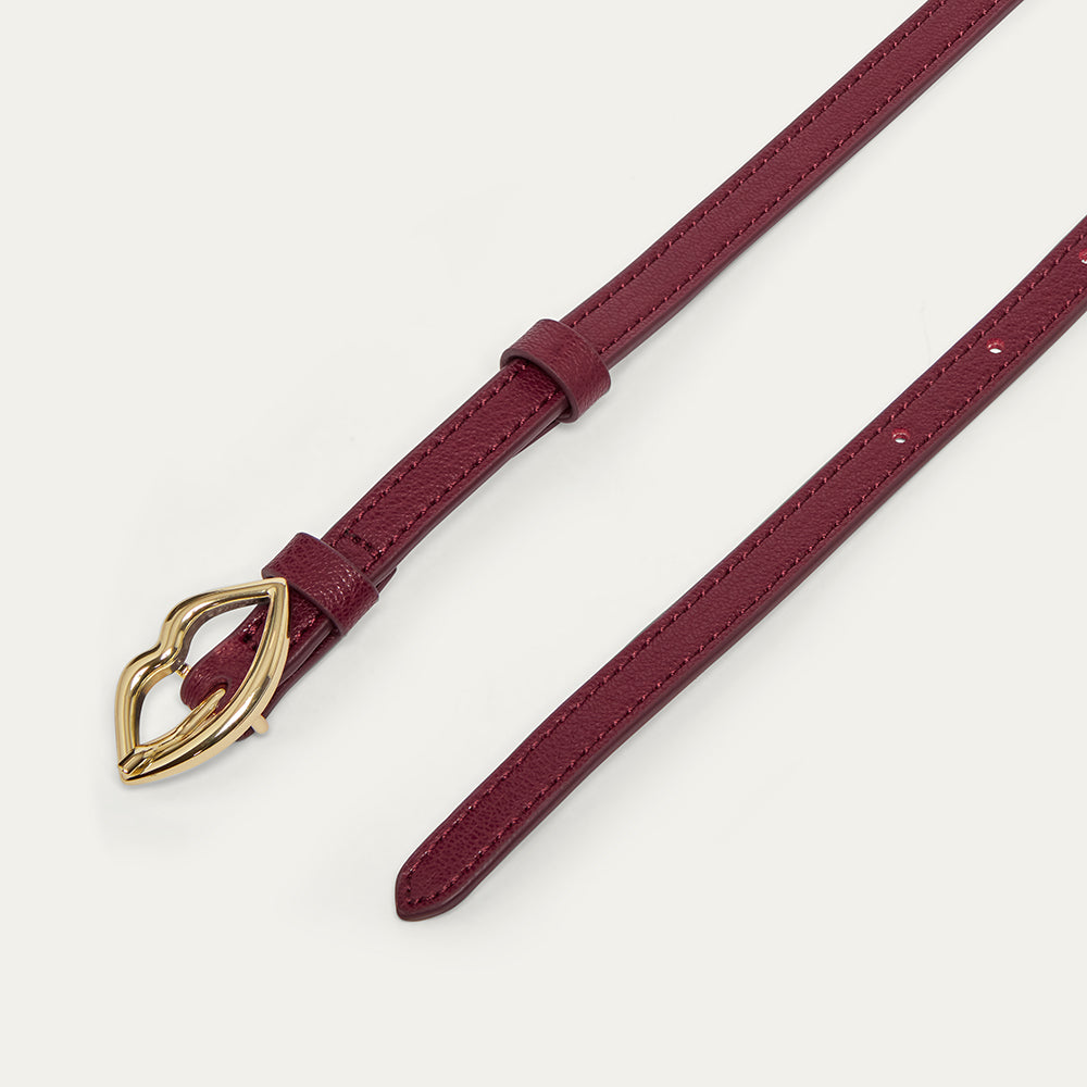 GARNET RED LIP BUCKLE BELT & FLURRY OF KISSES TOTE BAG