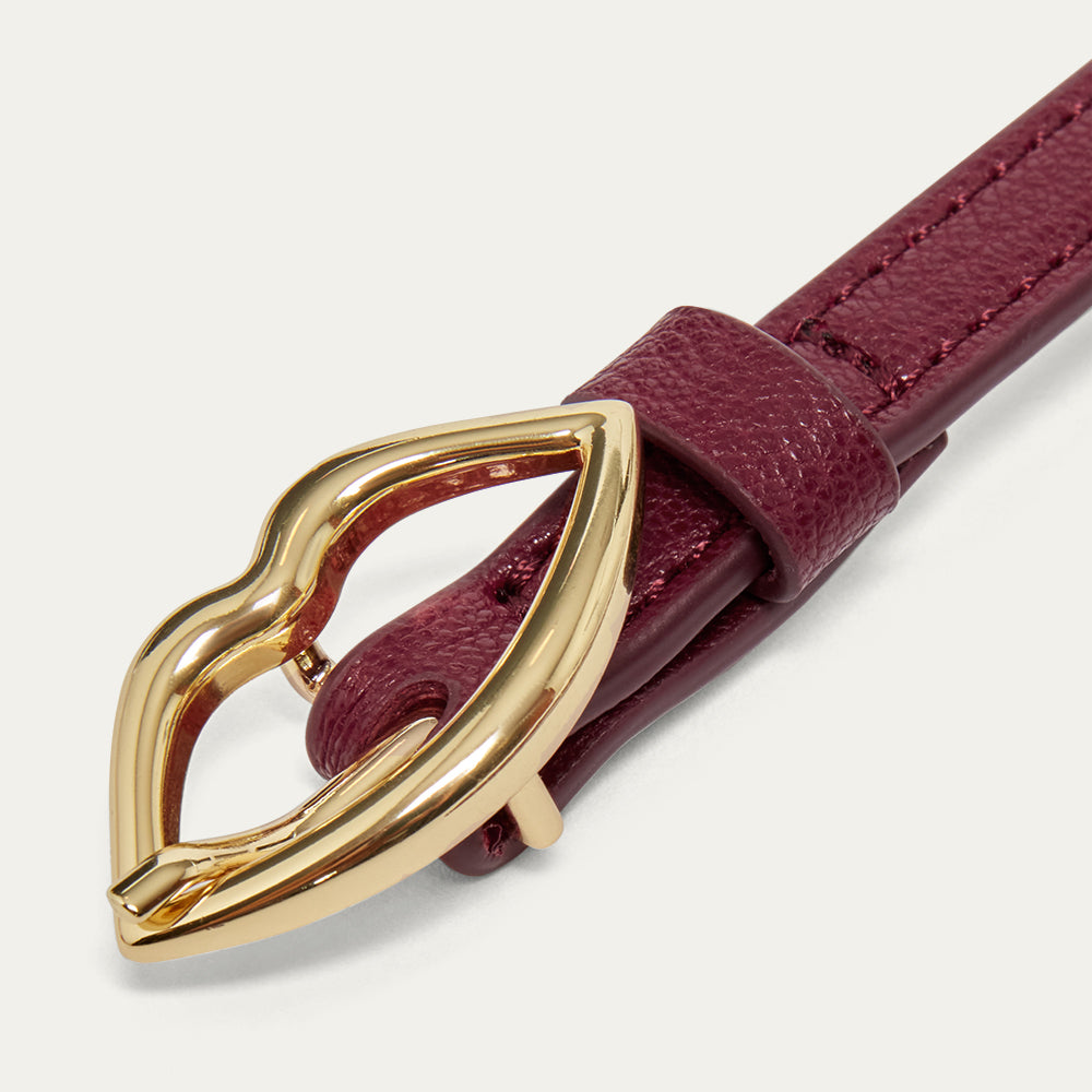 GARNET RED LIP BUCKLE BELT & FLURRY OF KISSES TOTE BAG