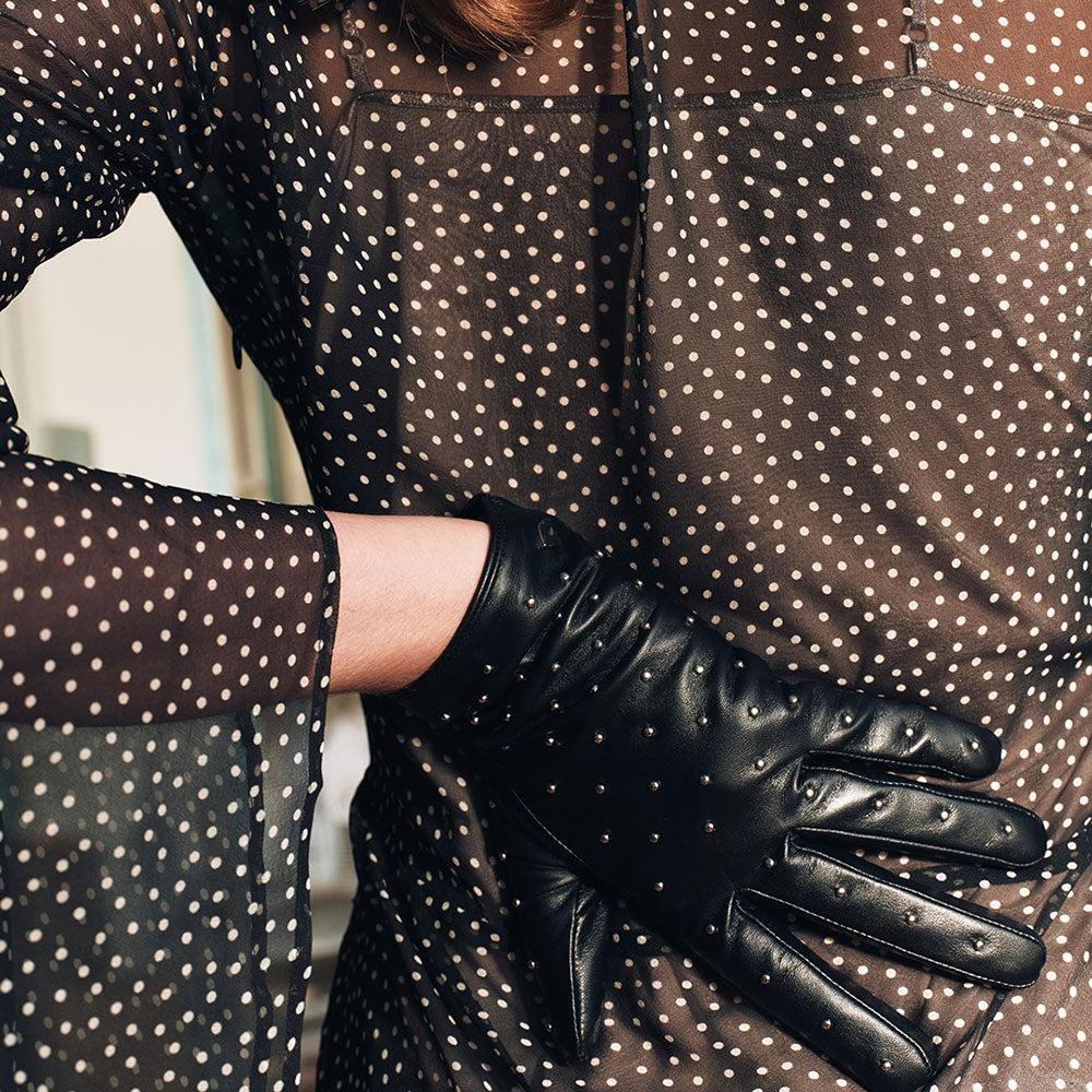 BLACK NOVA STUDDED LEATHER GLOVES