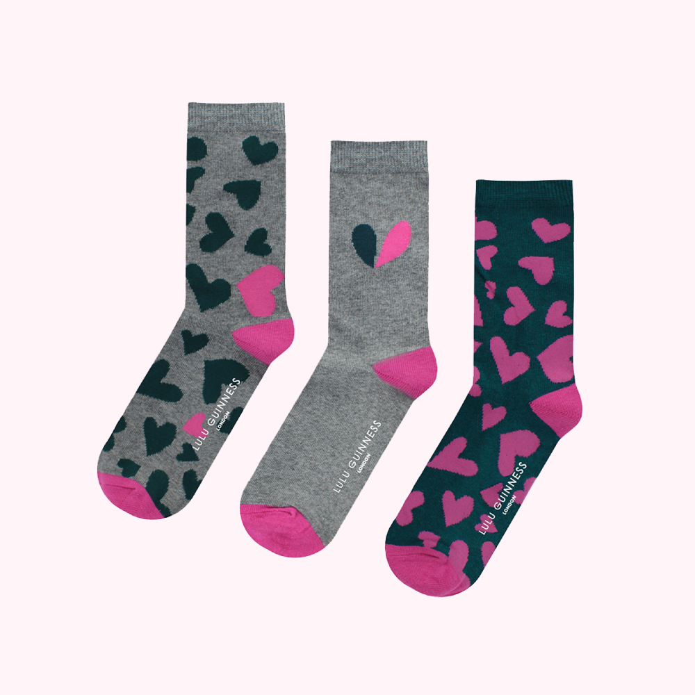 GREY PEONY AND RASPBERRY SCATTERED LIPS ANKLE SOCKS - 3 PAIRS